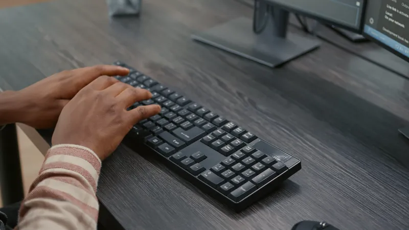 What are The Types of Dell Laptop Keyboards Available?